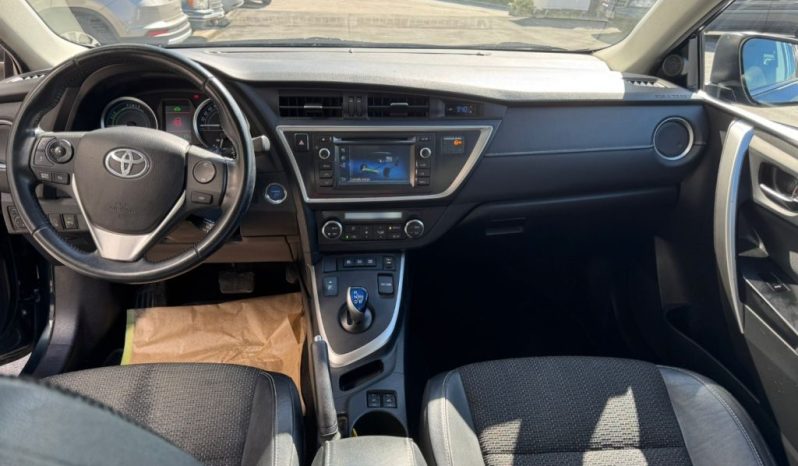 TOYOTA Auris Touring Sports 1.8 Hybrid Lounge CIVITANOVA M. pieno