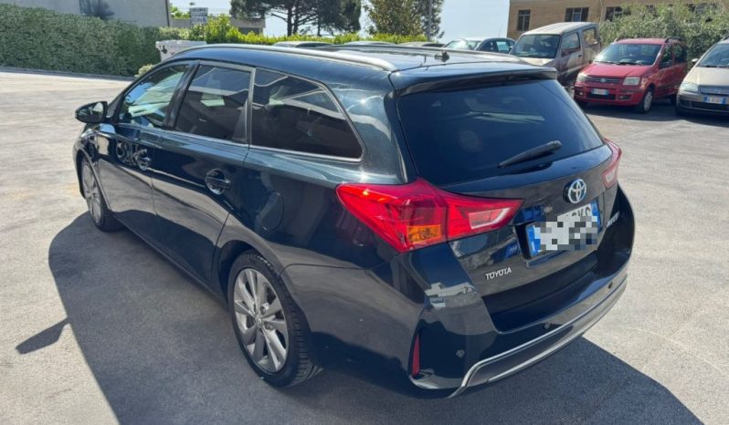 TOYOTA Auris Touring Sports 1.8 Hybrid Lounge CIVITANOVA M. pieno