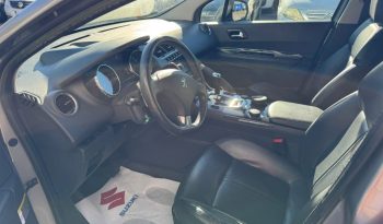 PEUGEOT 3008 1.6 e-HDi 112CV cambio robotizzato S.&S. Business pieno