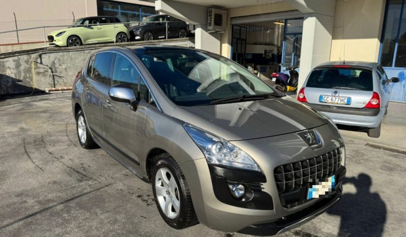 PEUGEOT 3008 1.6 e-HDi 112CV cambio robotizzato S.&S. Business pieno