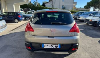 PEUGEOT 3008 1.6 e-HDi 112CV cambio robotizzato S.&S. Business pieno