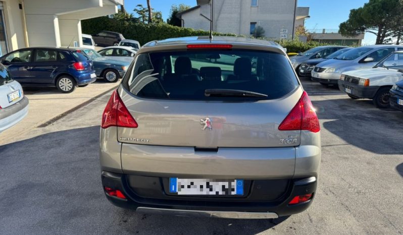 PEUGEOT 3008 1.6 e-HDi 112CV cambio robotizzato S.&S. Business pieno
