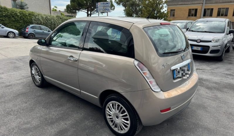 LANCIA Ypsilon 1.4 16V Platino pieno